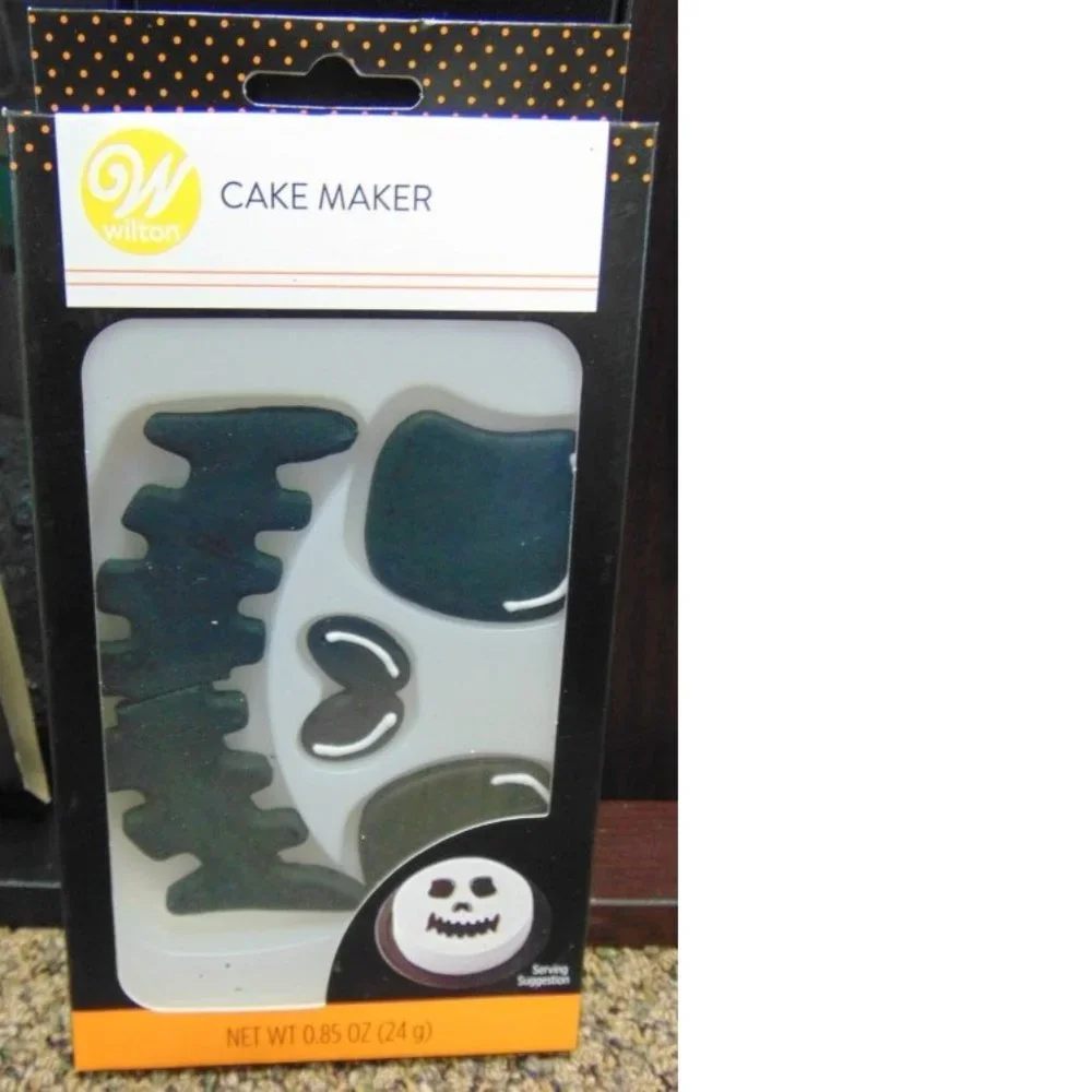 Skull Skeleton Head Cake Icing Decorations 4 Pc Cupcake Baking Wilton Halloween